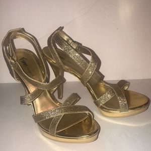Scandalous Fiona Night Gold Heels Size 11